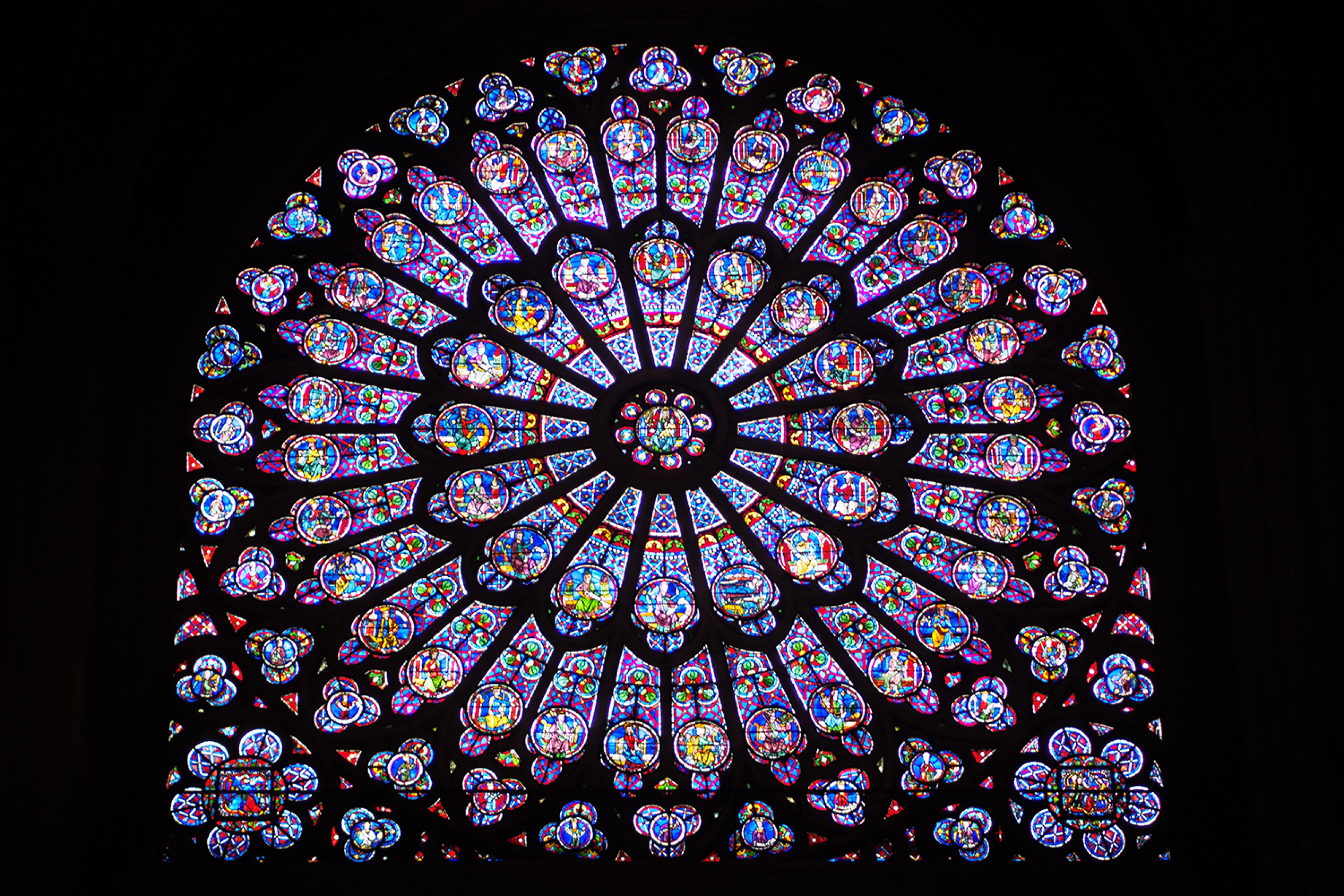 the-breathtaking-notre-dame-cathedral-in-paris